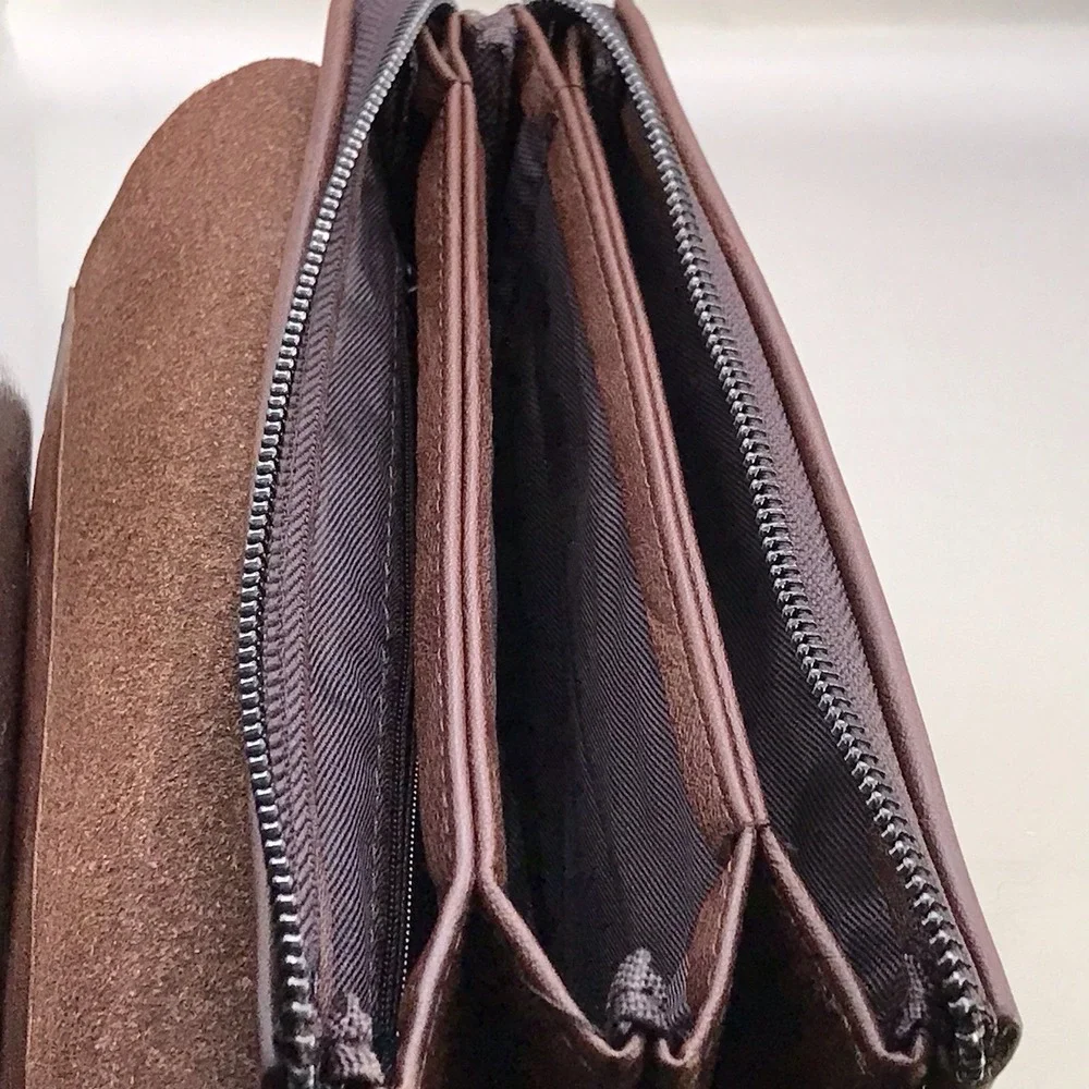 Kai Duch Brown Leather Wristlet Clutch MISSING STRAP‎